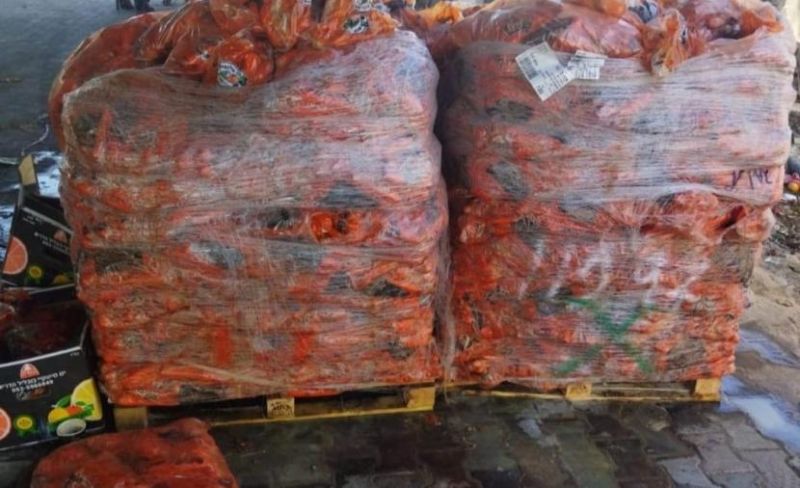 مباحث التموين بخانيونس تتلف 1300 كغم من الأطعمة الفاسدة