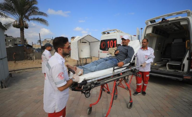 مغادرة 91 مريضًا مع مرافقيهم عبر معبر رفح