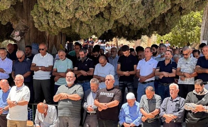 70 ألف مصلّ يؤدون الجمعة في الأقصى