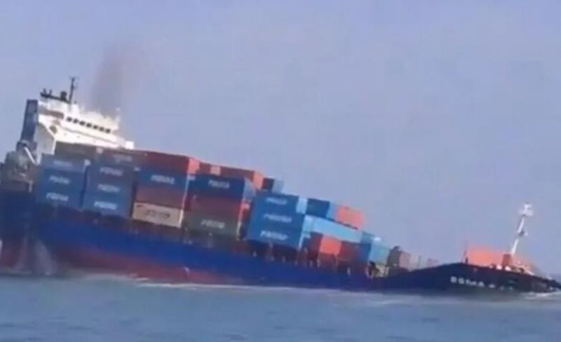 روسيا: غرق سفينة حاويات بالبحر الأسود جراء هجوم بمسيّرات