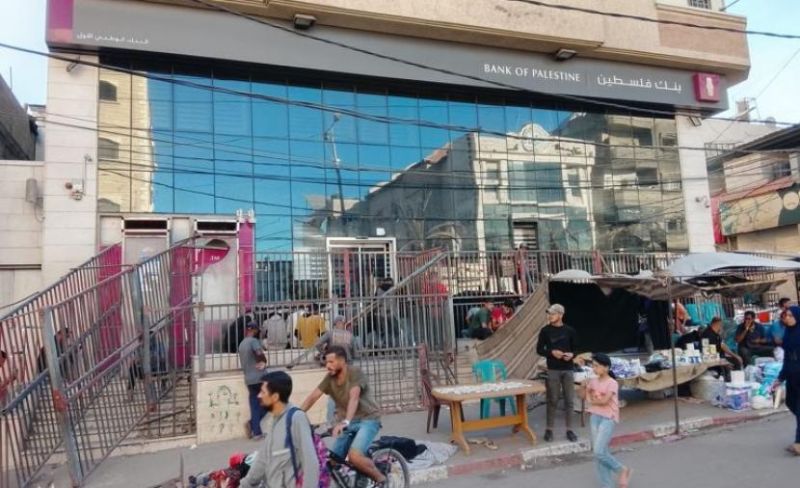 عبده يطالب بنك فلسطين بإجراءات عاجلة لحماية حقوق عملائه في غزة