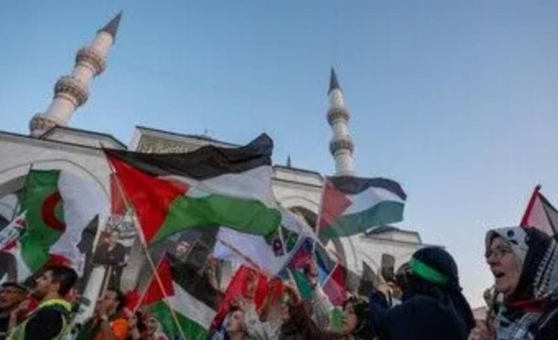 "قافلة فلسطين" تصل أنقرة قادمة من البوسنة