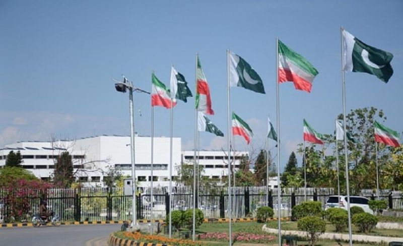 إيران تنفي إجراء أي مفاوضات مع واشنطن في الوقت الراهن