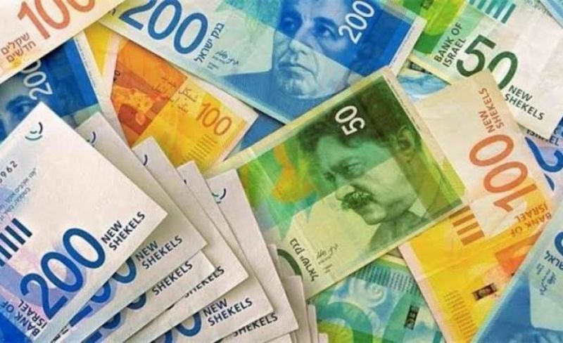 أسعار العملات تتراجع أمام الشيكل في تعاملات اليوم