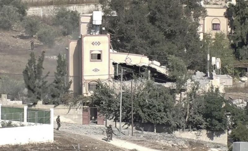 الاحتلال يفجر منزل الشهيد فاروق رمضان بقرية تِل في نابلس