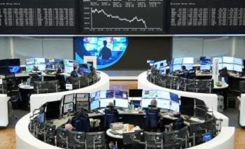 أسهم أوروبا تستقر وسط تقييم مخاطر مضيق هرمز وترقب بيانات
