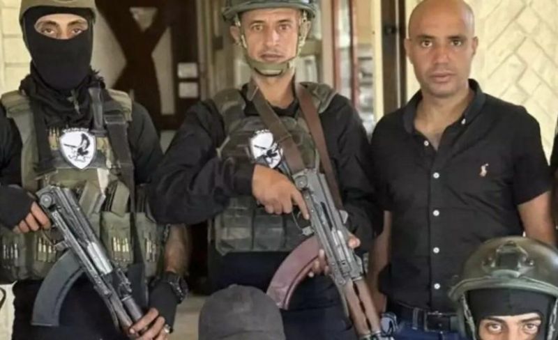 هآرتس: عصابات مسلحة مدعومة من "إسرائيل" ترتكب جرائم حرب في غزة