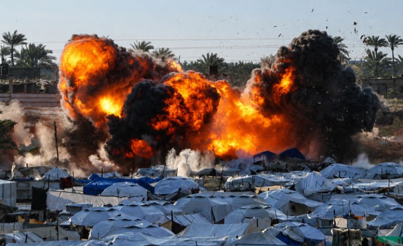 قصف مدفعي وسط استمرار خروقات جيش الاحتلال في قطاع غزة