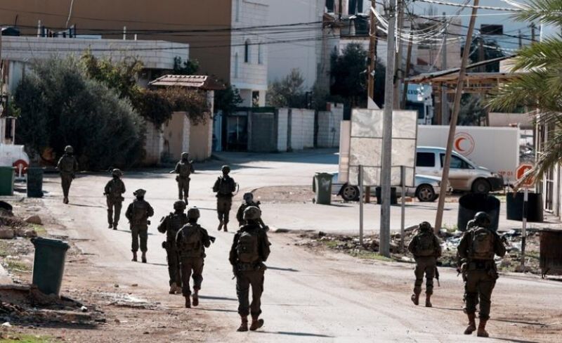 الاحتلال يطلق قنابل الغاز والصوت على منازل في تقوع