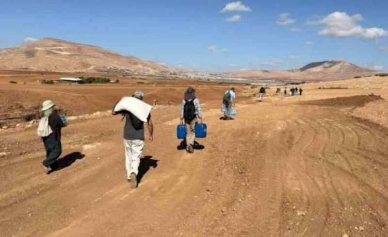 لليوم الثامن.. الاحتلال يواصل حصار "الرأس الأحمر" بالأغوار الشمالية