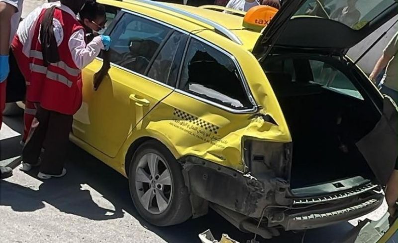 تضرر مركبة بطولكرم باصطدام آلية للاحتلال فيها ك
