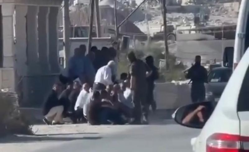 الاحتلال ينكل بركاب حافلة متجهة لحفل زفاف عند مدخل قباطية