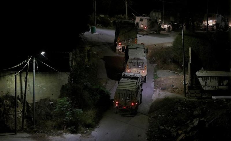 قوات الاحتلال تقتحم بلدة حزما شمال شرق القدس