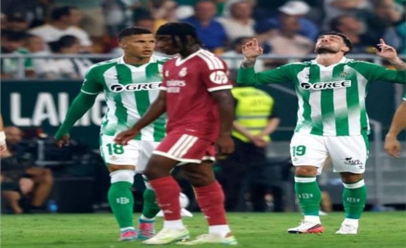 بيتيس يلحق الخسارة الأولى بريال مدريد في "الليجا"