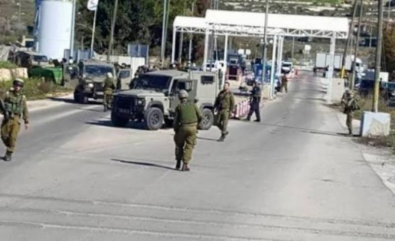 الاحتلال ينصب حاجزًا على مدخل زعترة شرق بيت لحم