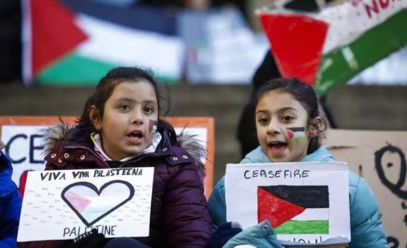 شكوى ضد مجلة بريطانية وصفت الفلسطينيين بأنهم "أسوأ مهاجرين"