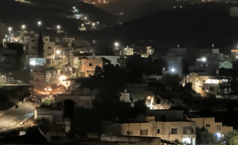 مداهمات وقنابل ضوئية خلال اقتحام الاحتلال دير الغصون شمال طولكرم