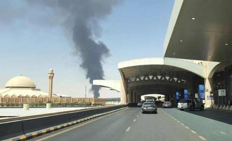 مقتل 12 شخصاً وإصابة 309 في استهداف مطار بالسعودية
