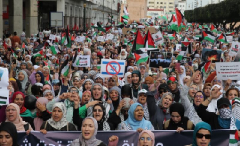مغاربة يتظاهرون بالرباط نصرةً للأقصى ورفضًا للتطبيع