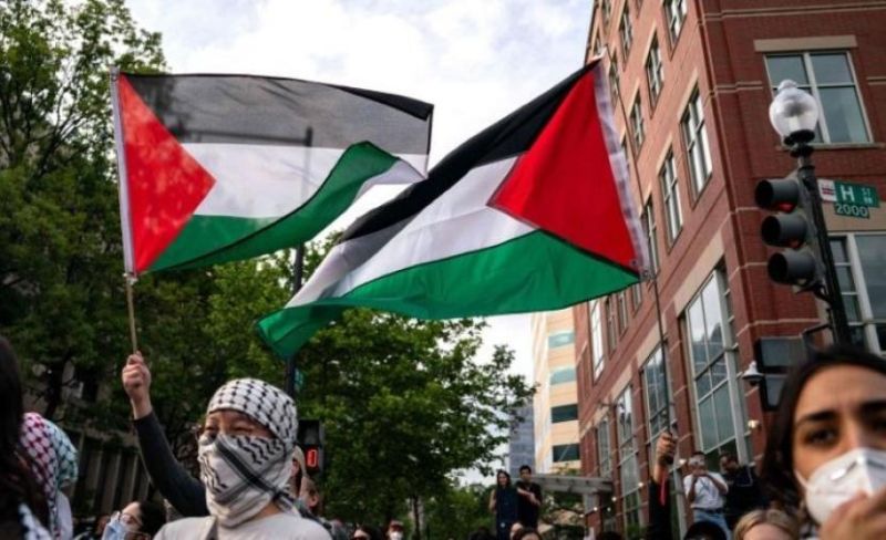 لدعمها فلسطين.. الروائية سالي روني تضطر لسحب كتبها من السوق البريطانية