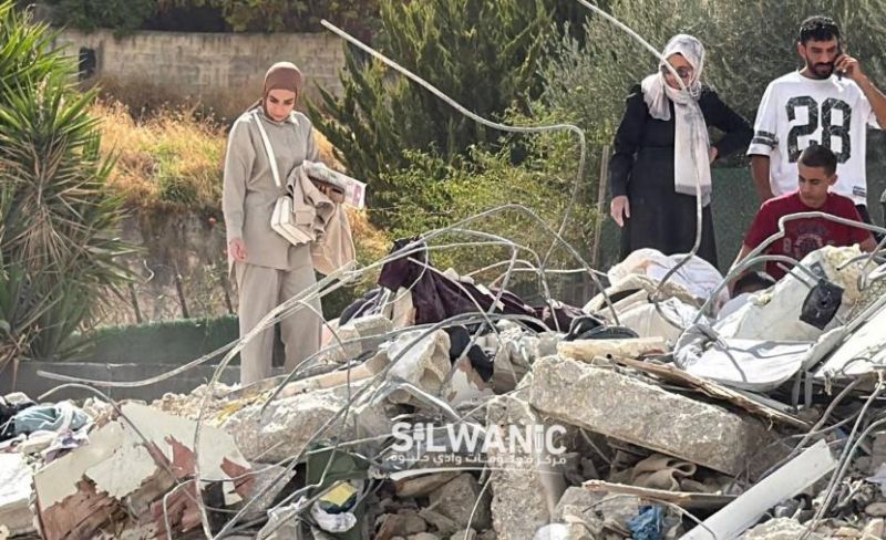 بين ركام المنازل ووجع التشريد.. الاحتلال يهدم ذكريات 75 مقدسيًا في الطور
