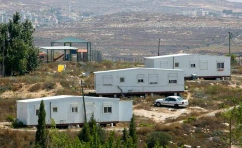 مستوطنون يوسّعون بؤرة استيطانية شمال نابلس