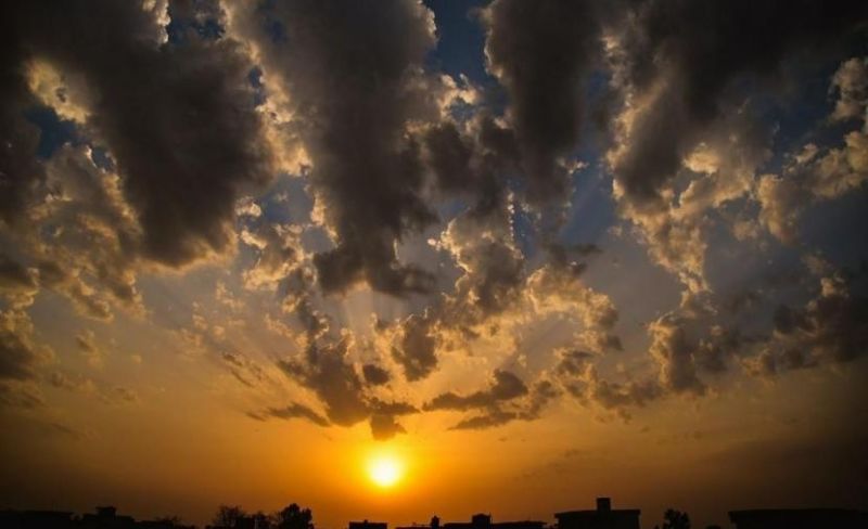 الطقس.. غائم جزئي والحرارة ترتفع تدريجيا