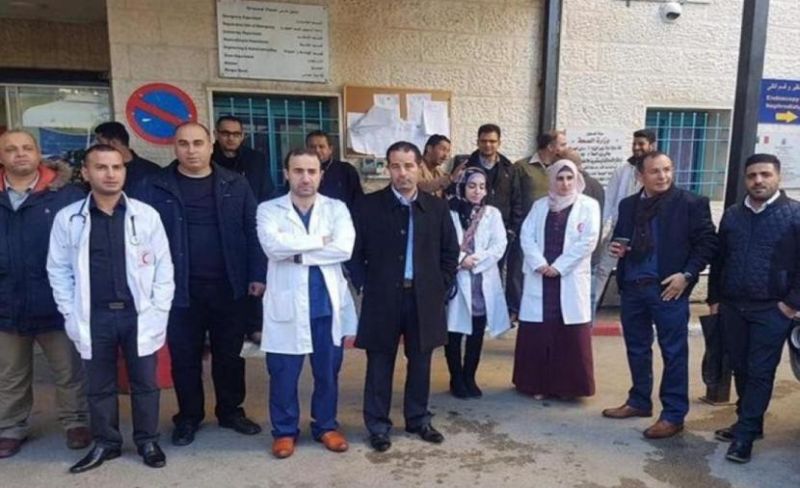 نقابة الأطباء تعلن التصعيد بسبب "المماطلة الحكومية"