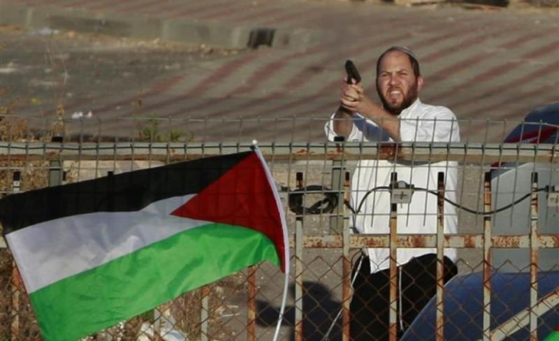 إصابة برصاص المستوطنين واعتقال العشرات في دير دبوان