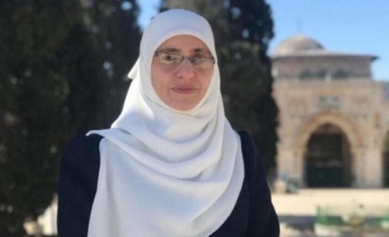 الاحتلال يجدد منع المرابطة هنادي حلواني من السفر