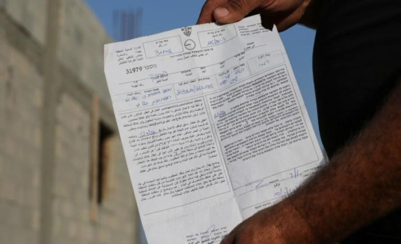 الاحتلال يخطر بوقف البناء في 6 منازل جنوب الخليل