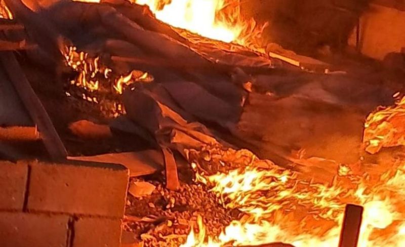 مستوطنون يحرقون غرفة زراعية شمال رام الله