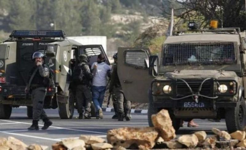 الاحتلال يعتقل 7 فلسطينيين خلال اقتحامات متفرقة بالضفة