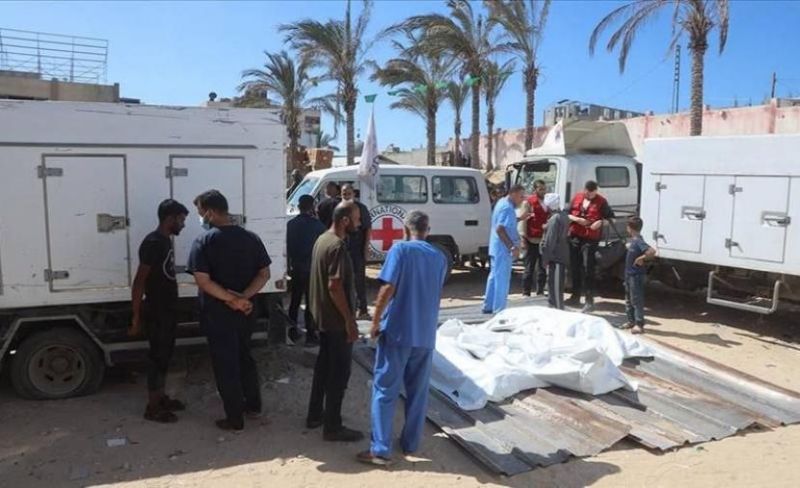 المركز الفلسطيني يدعو لبحث منظم عن الجثامين وإزالة الركام