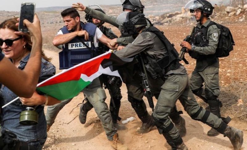 الاحتلال يصعّد انتهاكاته ضد الصحفيين خلال حزيران