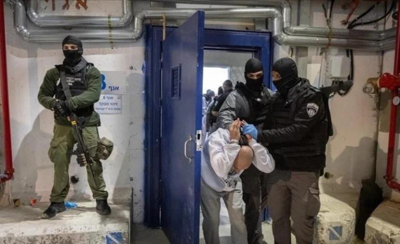 الإفراج عن 12 أسيراً بينهم سيدة من غزة
