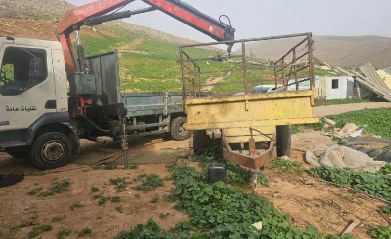 الاحتلال يصادر معدات ومركبات في الأغوار الشمالية