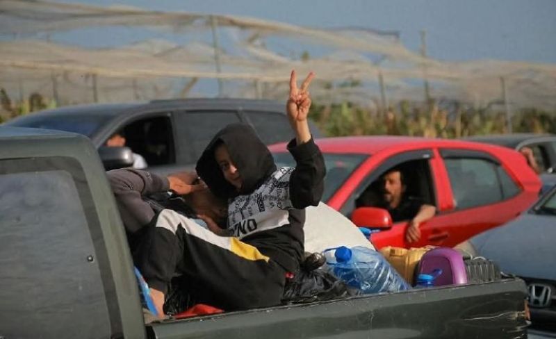 بين الركام والحنين.. عشرات الآلاف يعودون إلى جنوب لبنان