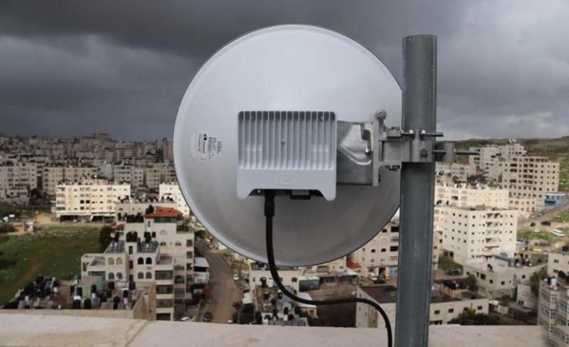 مستوطنون ينصبون برج اتصالات شرقي بيت لحم