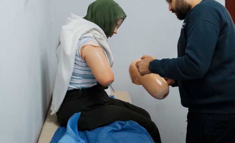 مئات من مبتوري الأطراف من غزة عالقون في مصر