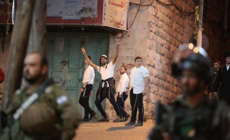 مستوطنون يهاجمون بلدة كفر حارس بسلفيت