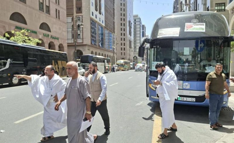 بدء تفويج حجاج فلسطين إلى مكة المكرمة