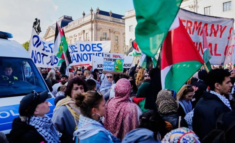 فرنسا تجرّم التضامن مع فلسطين
