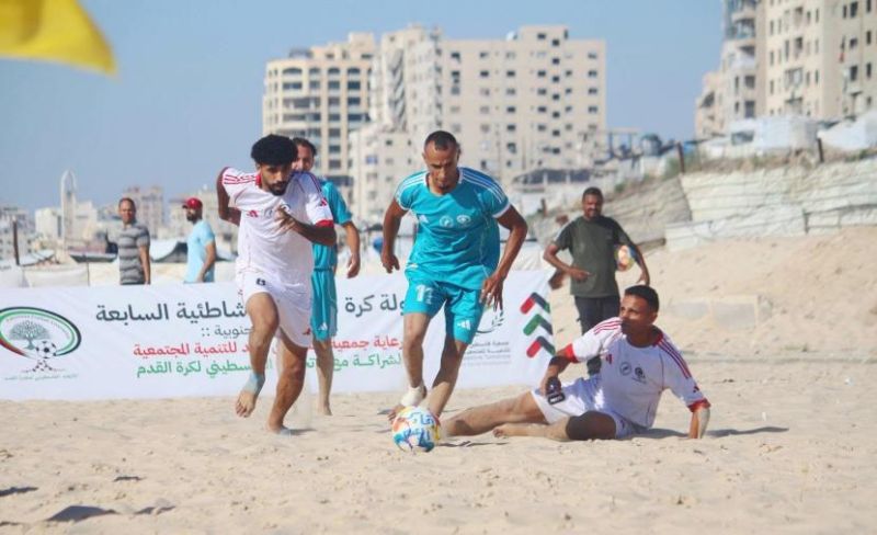 فوزان في بطولة كرة القدم الشاطئية بغزة