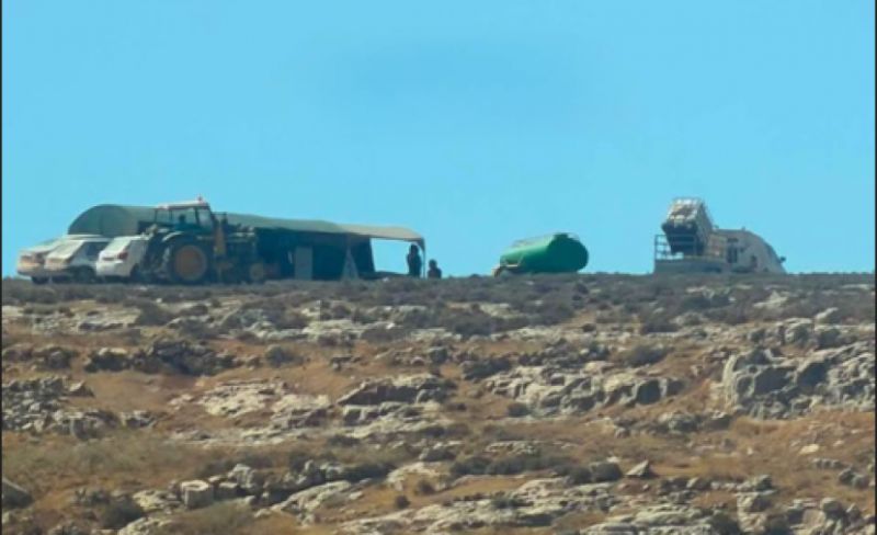 مستوطنون يوسعون بؤرة رعوية شمال القدس