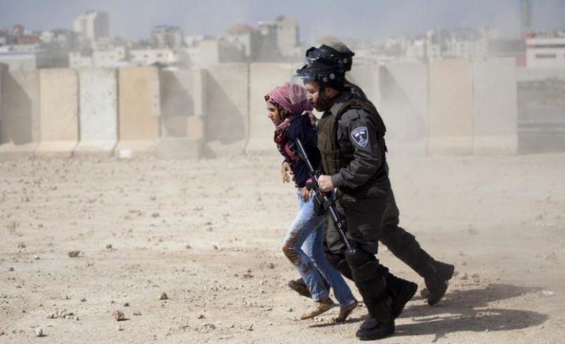 قوات الاحتلال تعتقل فتاة فلسطينية قرب نابلس