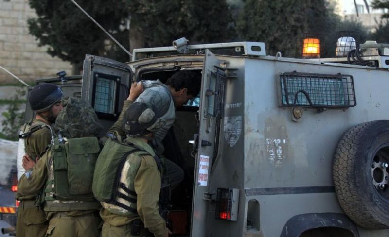اعتقالات إسرائيلية تطال 21 فلسطينيا من الضفة الغربية