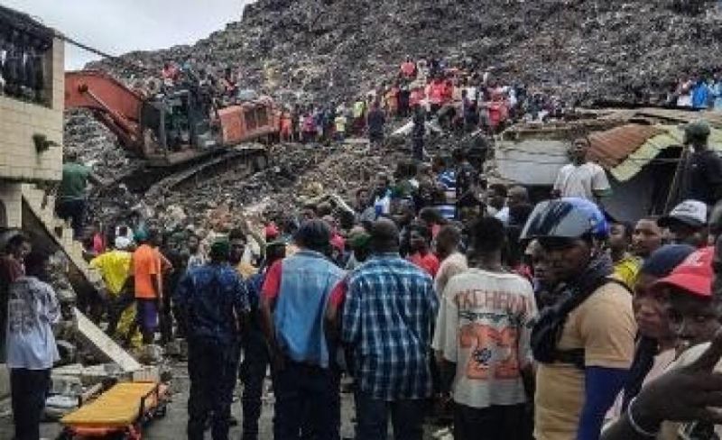 انهيار مكب نفايات يخلف 30 قتيلًا في غينيا