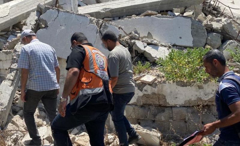 غزة ..معاينة 8 منازل مدمرة تضم جثامين نحو 170 شهيدًا