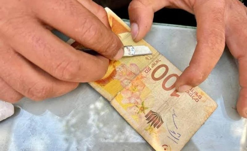 الاقتصاد تدعو لتسهيل تداول الأوراق النقدية المهترئة بغزة